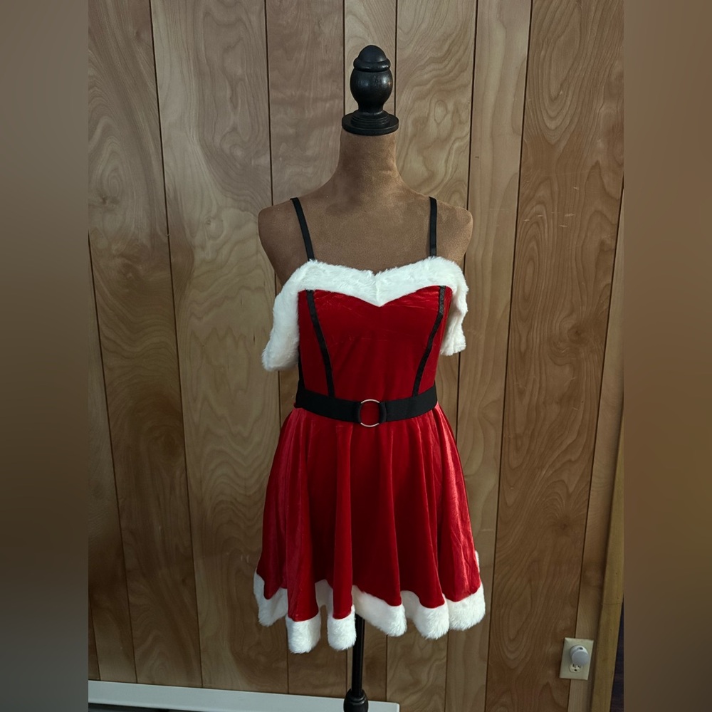 Avidlove Red Velvet Chemise with Faux‎ Fur Trim Size Medium